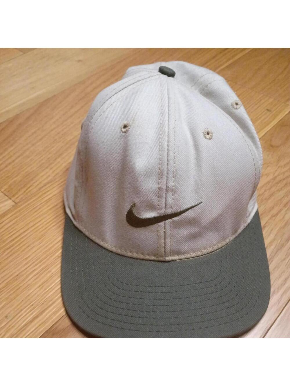 Nike Men's Grey and White Hat